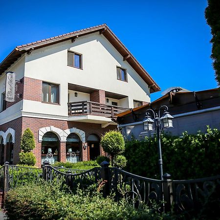 Pensiunea Casa Vera Târgu Jiu Exteriör bild